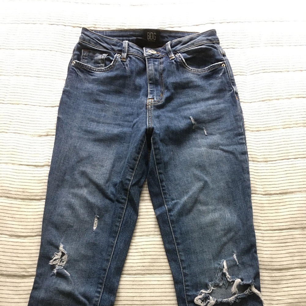 Urban Outfitters BDG twig high-rise skinny distressed jeans Size 26.